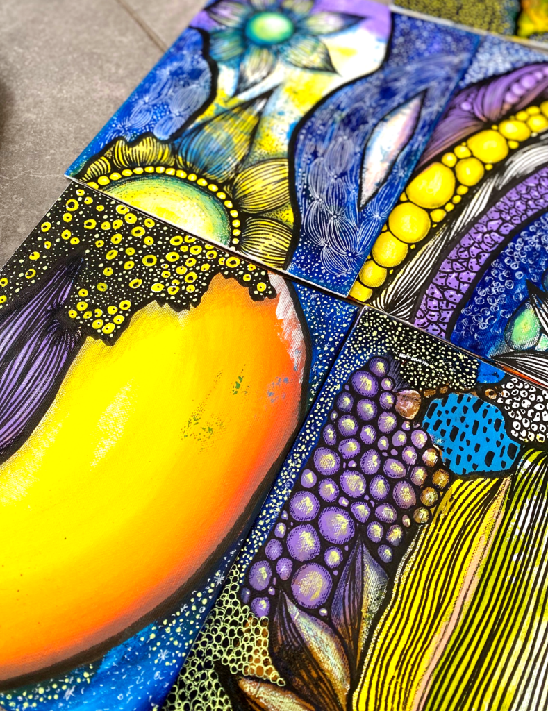 Toiles abstraites colorées inspirées du zentangle, motifs organiques et détails graphiques